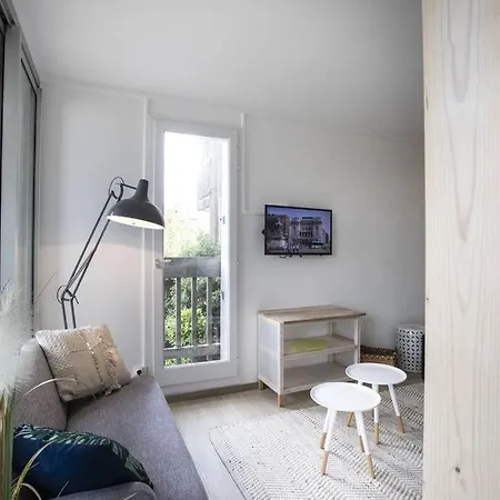 50m From The Ultra Cosy Balcony Near The Cen Apartment *