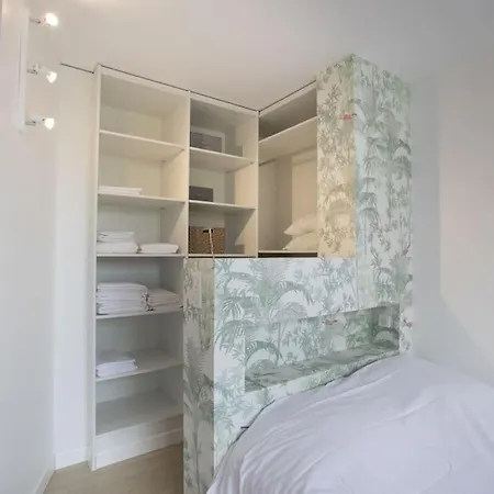 Apartment 50m From The Ultra Cosy Balcony Near The Cen La Rochelle (Charente-Maritime)