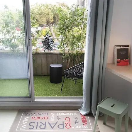 50m From The Ultra Cosy Balcony Near The Cen Apartment *