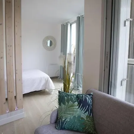 50m From The Ultra Cosy Balcony Near The Cen Apartment La Rochelle (Charente-Maritime)