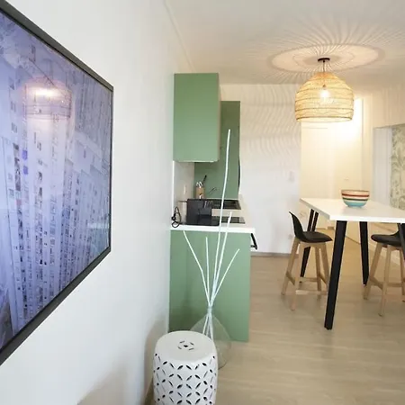 50m From The Ultra Cosy Balcony Near The Cen Apartment