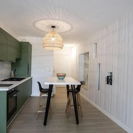 50m From The Ultra Cosy Balcony Near The Cen Apartment *